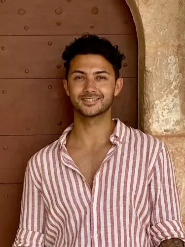 aziz photo